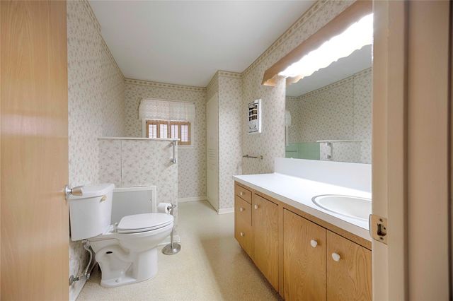 701 Herder Avenue, Schulenburg, TX 78956