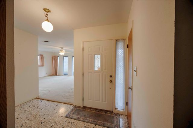 701 Herder Avenue, Schulenburg, TX 78956