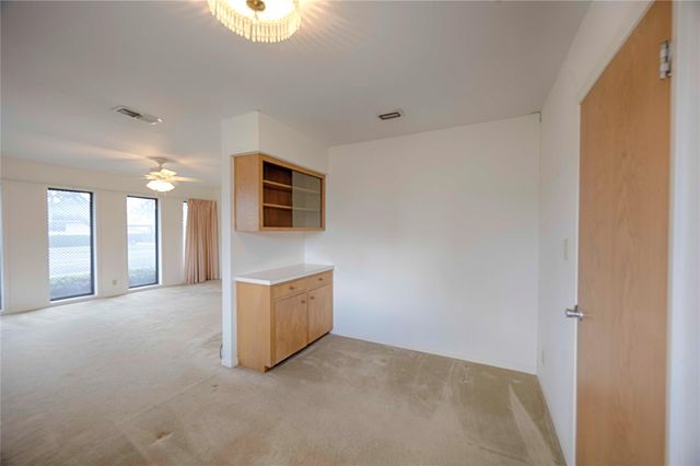 701 Herder Avenue, Schulenburg, TX 78956