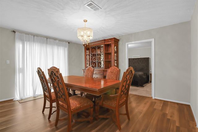 110 S 9th Street, Highlands, TX 77562
