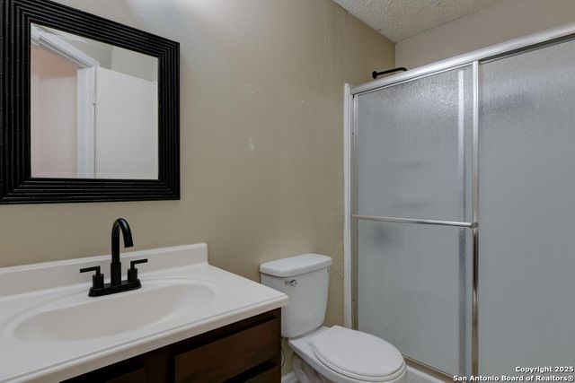 6867 Cape Meadow Dr, Converse, TX 78109