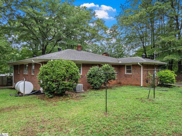 151 Donald Road, Spartanburg, SC 29307