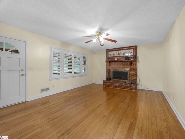 151 Donald Road, Spartanburg, SC 29307