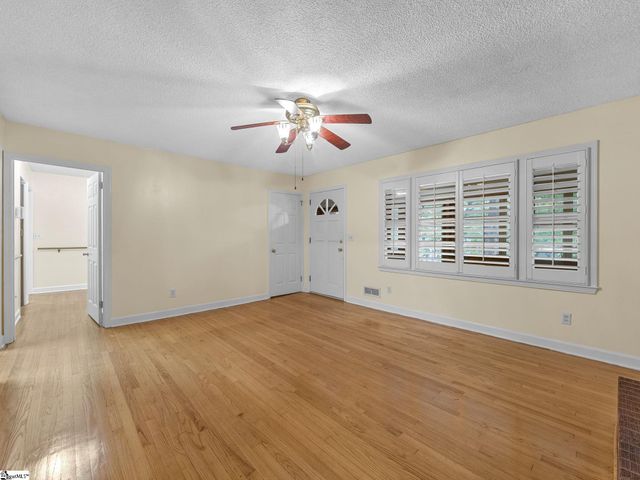 151 Donald Road, Spartanburg, SC 29307