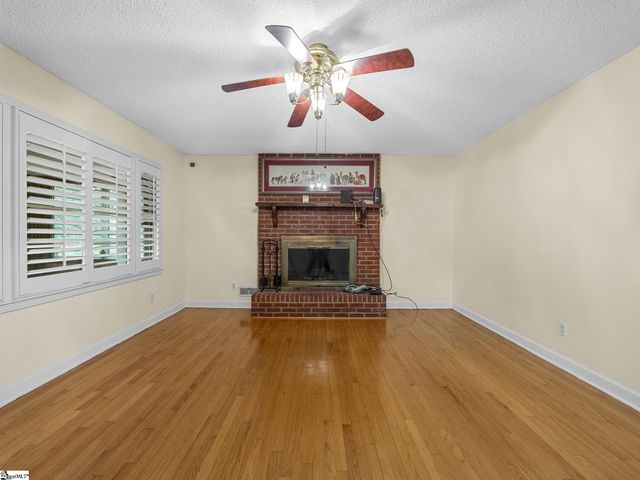 151 Donald Road, Spartanburg, SC 29307