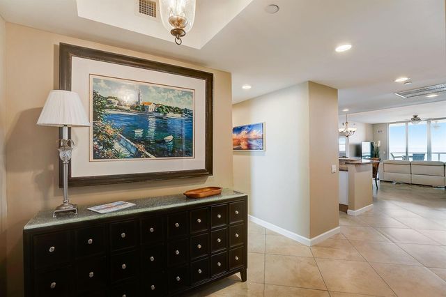 2650 Lake Shore Drive 804, Riviera Beach, FL 33404
