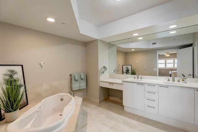 2650 Lake Shore Drive 804, Riviera Beach, FL 33404