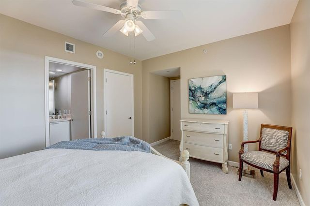 2650 Lake Shore Drive 804, Riviera Beach, FL 33404