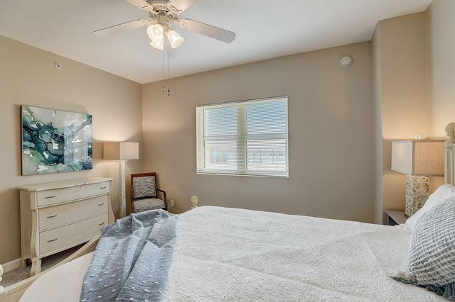 2650 Lake Shore Drive 804, Riviera Beach, FL 33404