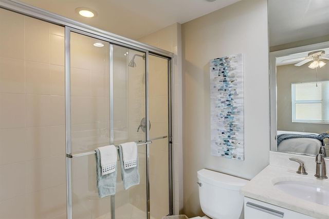 2650 Lake Shore Drive 804, Riviera Beach, FL 33404