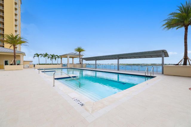 2650 Lake Shore Drive 804, Riviera Beach, FL 33404