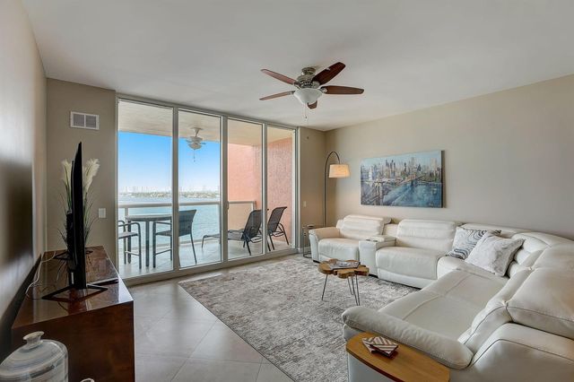 2650 Lake Shore Drive 804, Riviera Beach, FL 33404