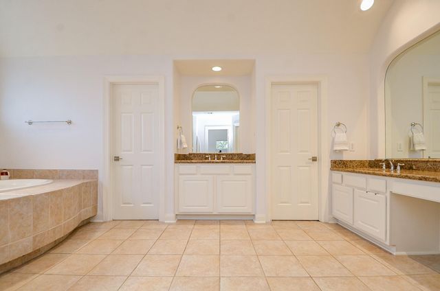 2826 Tudor Manor, Houston, TX 77082