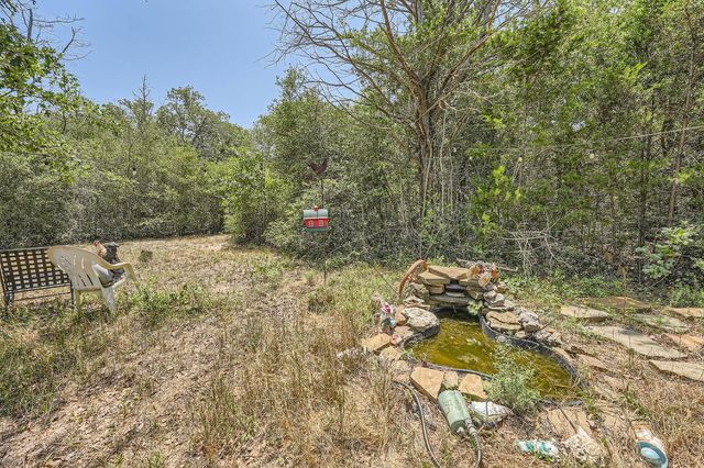 579 Hidden Oaks DR, Elgin, TX 78621
