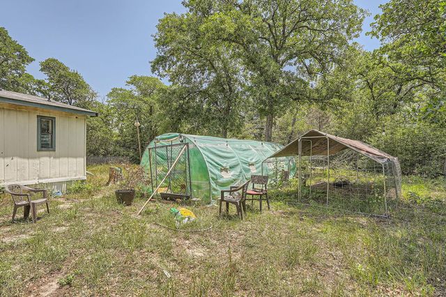 579 Hidden Oaks DR, Elgin, TX 78621
