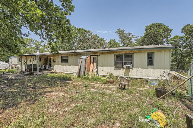 579 Hidden Oaks DR, Elgin, TX 78621