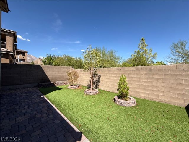 12528 Oregon Cherry Avenue, Las Vegas, NV 89138