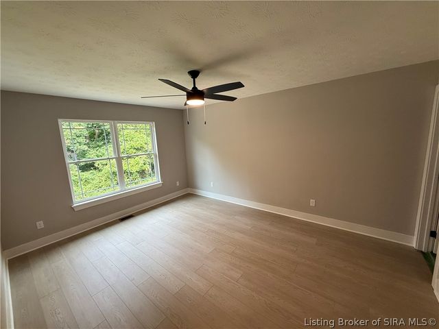 8042 Hudson Lane, Georgetown, IN 47122