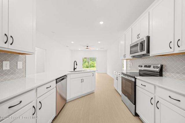 1061 Towhlen Street SE, Palm Bay, FL 32909