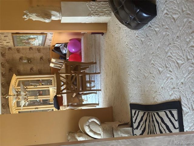 1329 Arrowwood Lane, Grand Blanc, MI 48439