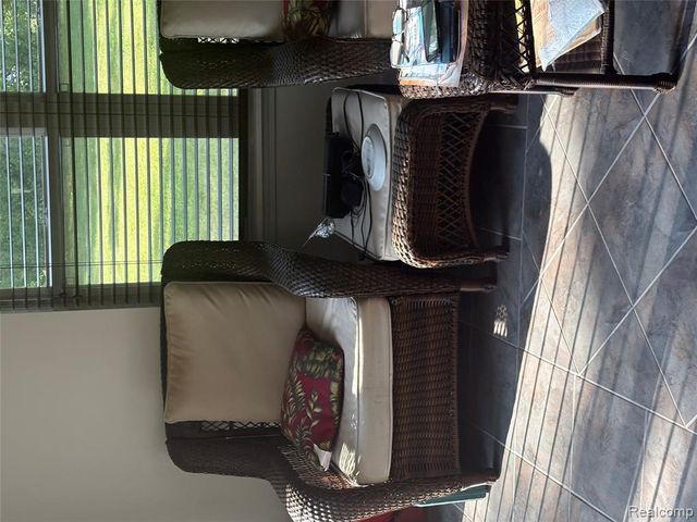 1329 Arrowwood Lane, Grand Blanc, MI 48439