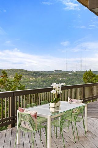 6 WREN VALLEY CV, West Lake Hills, TX 78746