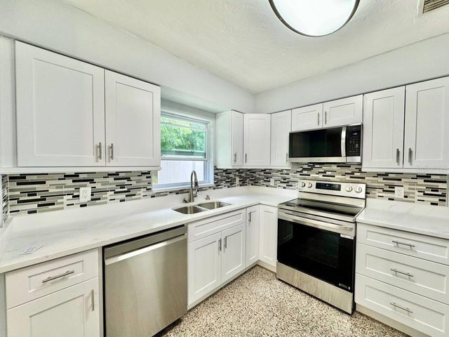 10932 104TH AVENUE, Largo, FL 33778