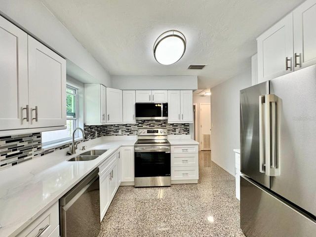 10932 104TH AVENUE, Largo, FL 33778