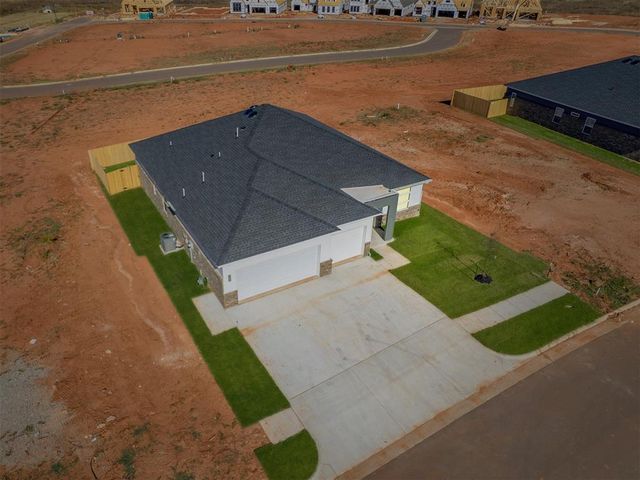 4213 NW 180th Street, Edmond, OK 73012