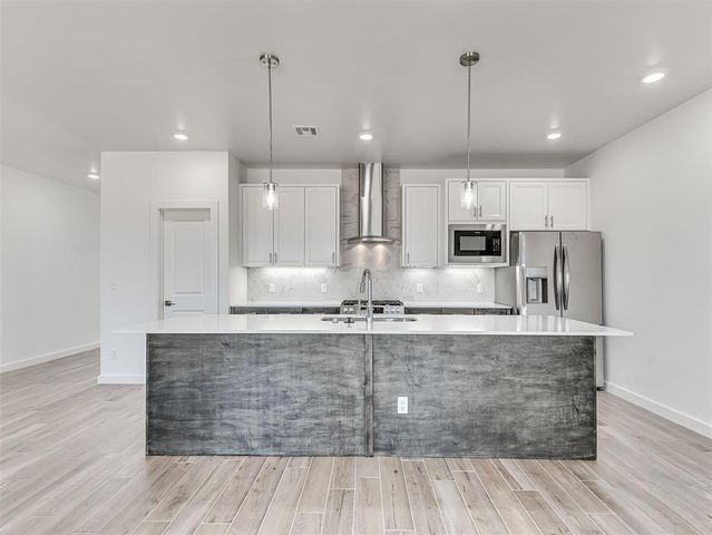 4213 NW 180th Street, Edmond, OK 73012