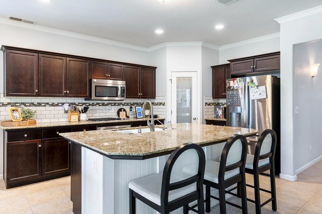 3029 Wrenwood Avenue, Clovis, CA 93619