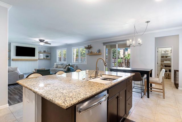3029 Wrenwood Avenue, Clovis, CA 93619