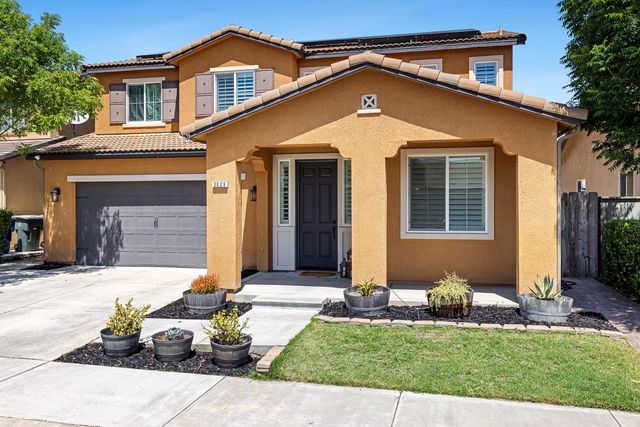 3029 Wrenwood Avenue, Clovis, CA 93619