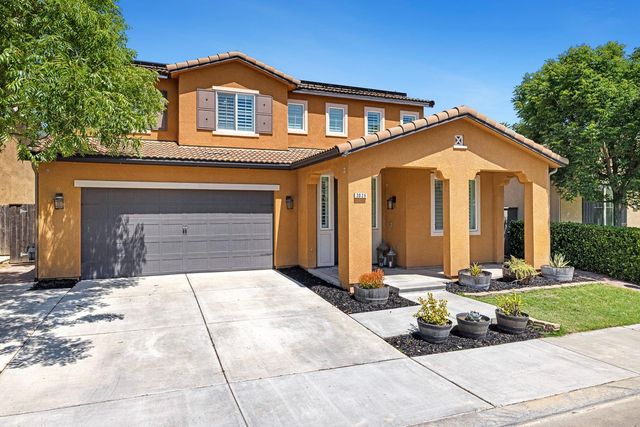 3029 Wrenwood Avenue, Clovis, CA 93619