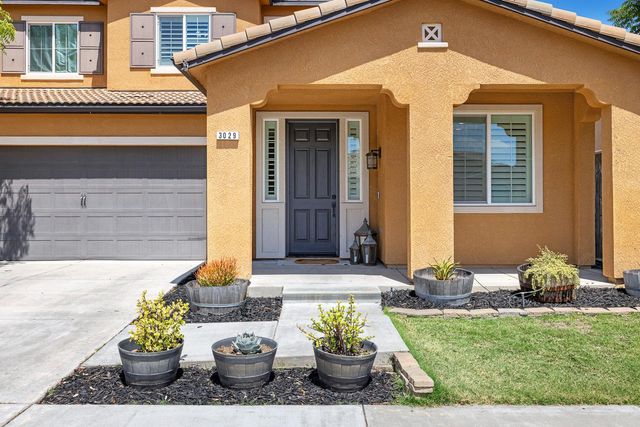 3029 Wrenwood Avenue, Clovis, CA 93619