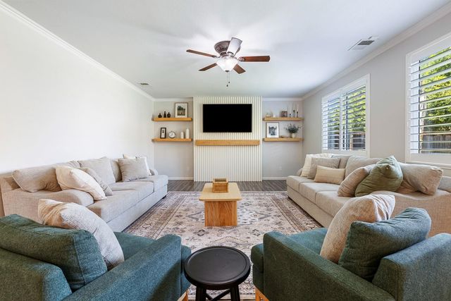 3029 Wrenwood Avenue, Clovis, CA 93619