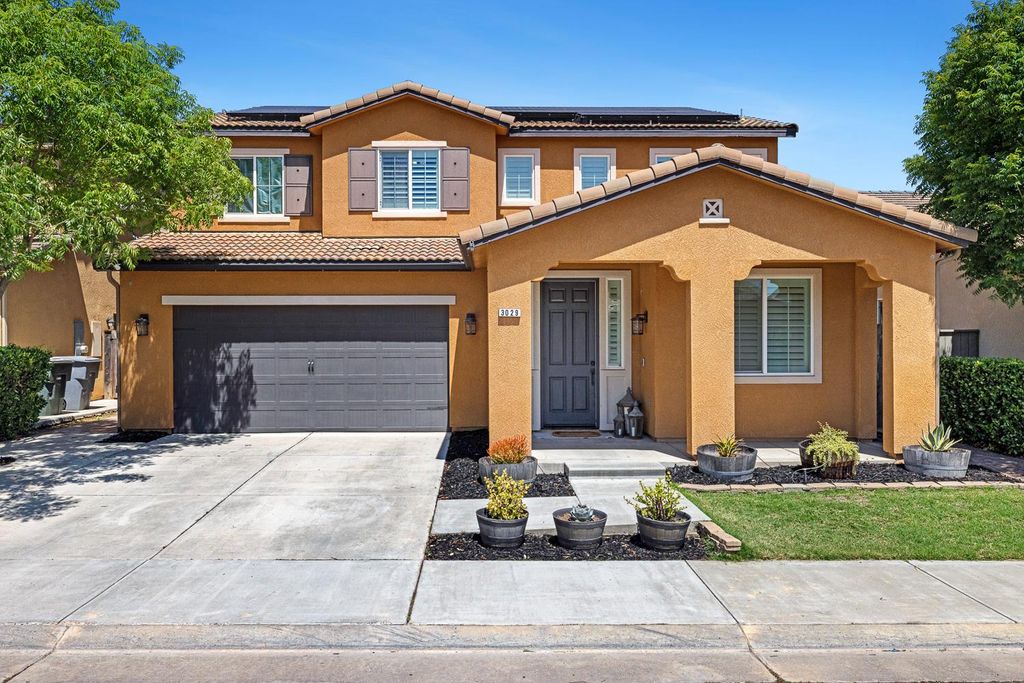 3029 Wrenwood Avenue, Clovis, CA 93619