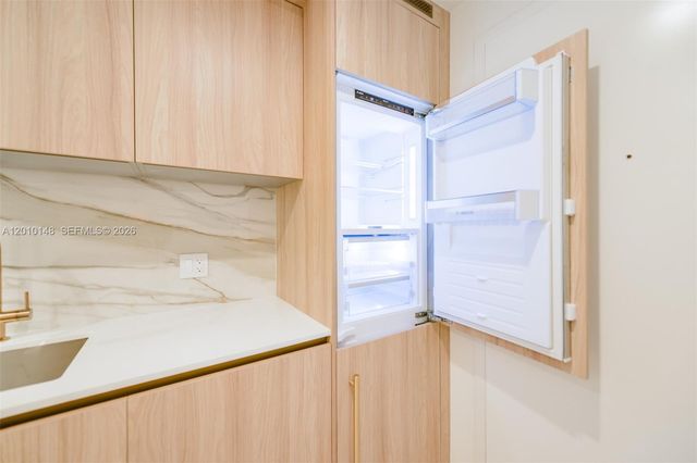 77 SE 5 Street 2604, Miami, FL 33131