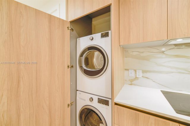 77 SE 5 Street 2604, Miami, FL 33131