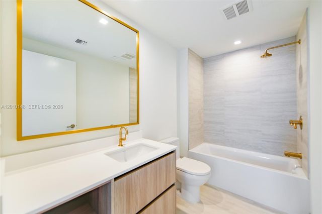 77 SE 5 Street 2604, Miami, FL 33131