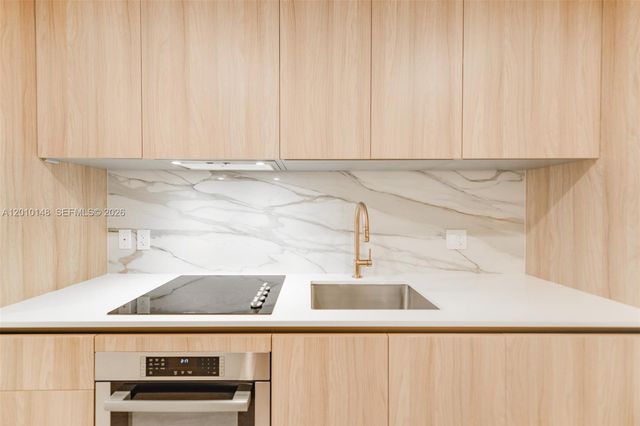 77 SE 5 Street 2604, Miami, FL 33131