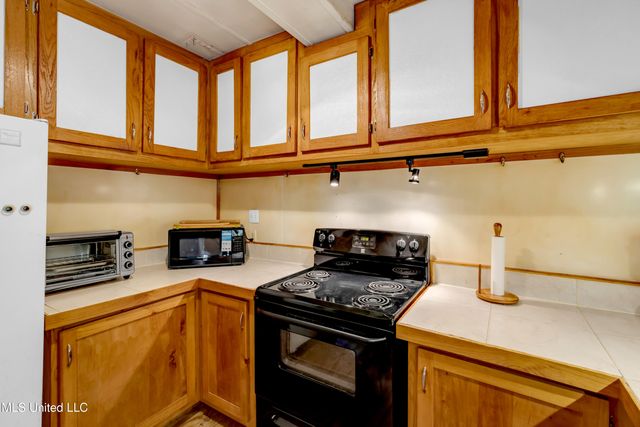 2844 Flounder Circle, Gautier, MS 39553
