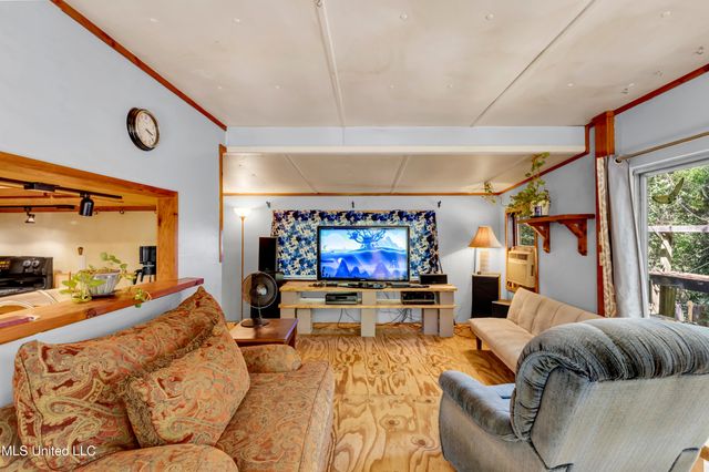 2844 Flounder Circle, Gautier, MS 39553