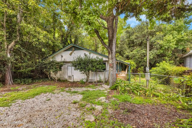 2844 Flounder Circle, Gautier, MS 39553