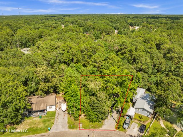 2844 Flounder Circle, Gautier, MS 39553