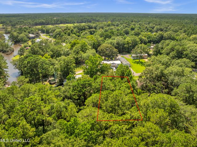 2844 Flounder Circle, Gautier, MS 39553