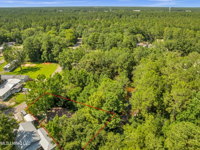 2844 Flounder Circle, Gautier, MS 39553