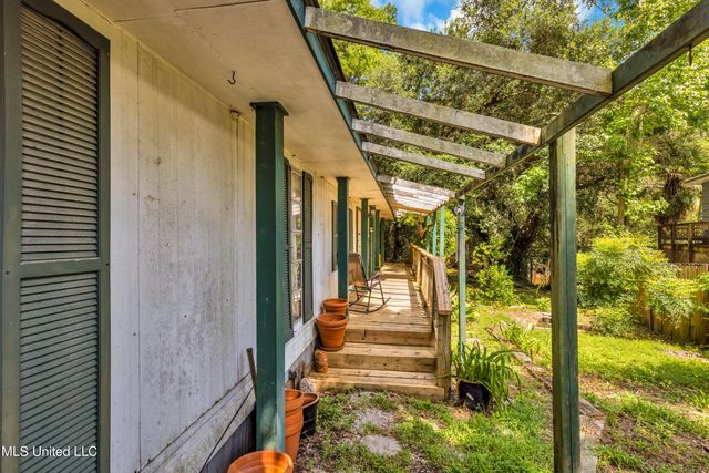 2844 Flounder Circle, Gautier, MS 39553