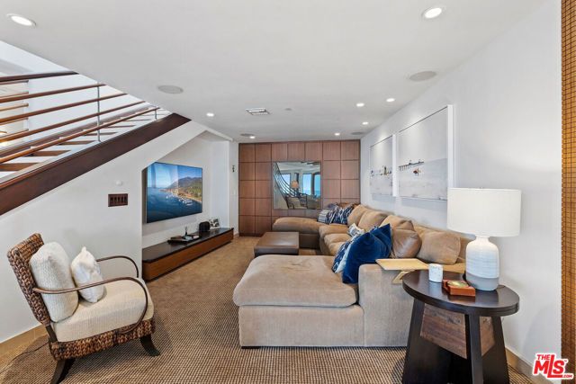 31554 Victoria Point Road, Malibu, CA 90265