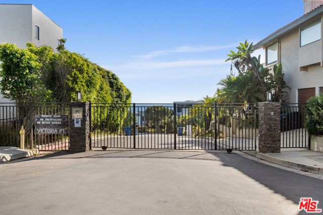 31554 Victoria Point Road, Malibu, CA 90265
